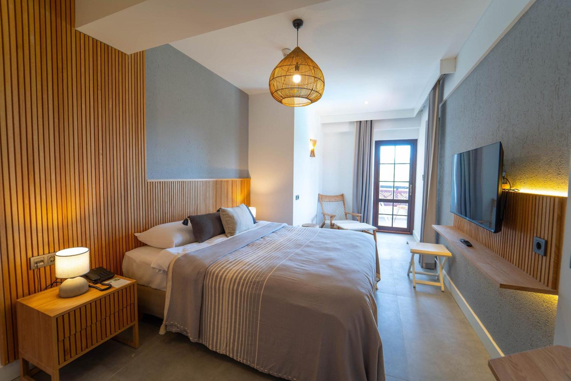Hotel Club-E フェティエ 部屋 写真